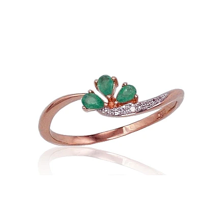 With precious stones,  - Gold ring, 15.5, 1.14 g, Red Gold 585 fineness, Rhodium (Plating) , Diamonds , Emerald