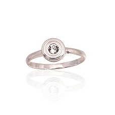 Серебряное кольцо, 17.5, 1.4 g, Серебро 925 проба, Кристаллы