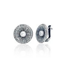 Silver earrings with 'english' lock, Silver 925 fineness, oxide (Plating), Fresh-water Pearl
